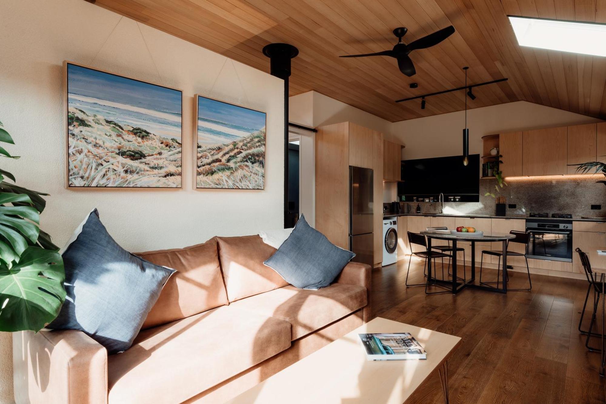 Poets Corner Villa Surf Beach